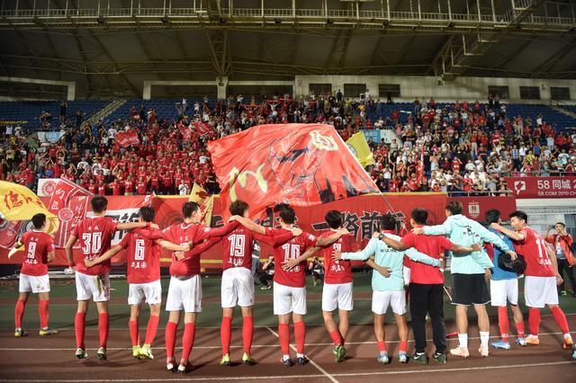 恩比德谈砍39分：我不指望靠今天的表现扭转大家对我的看法（砍下39分后，恩比德：不指望用这一场改变外界看法）