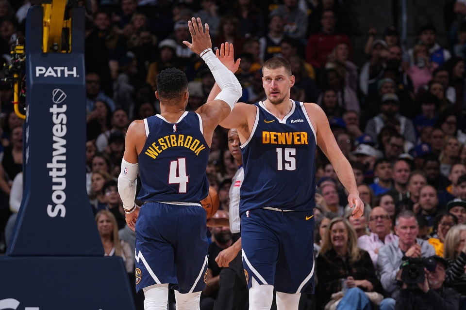 单换杨瀚森11号签！灰熊新秀沃德半场6中6得15分7板（杨瀚森11号签一换一？灰熊新秀沃德半场6投6中轰15分7篮板）