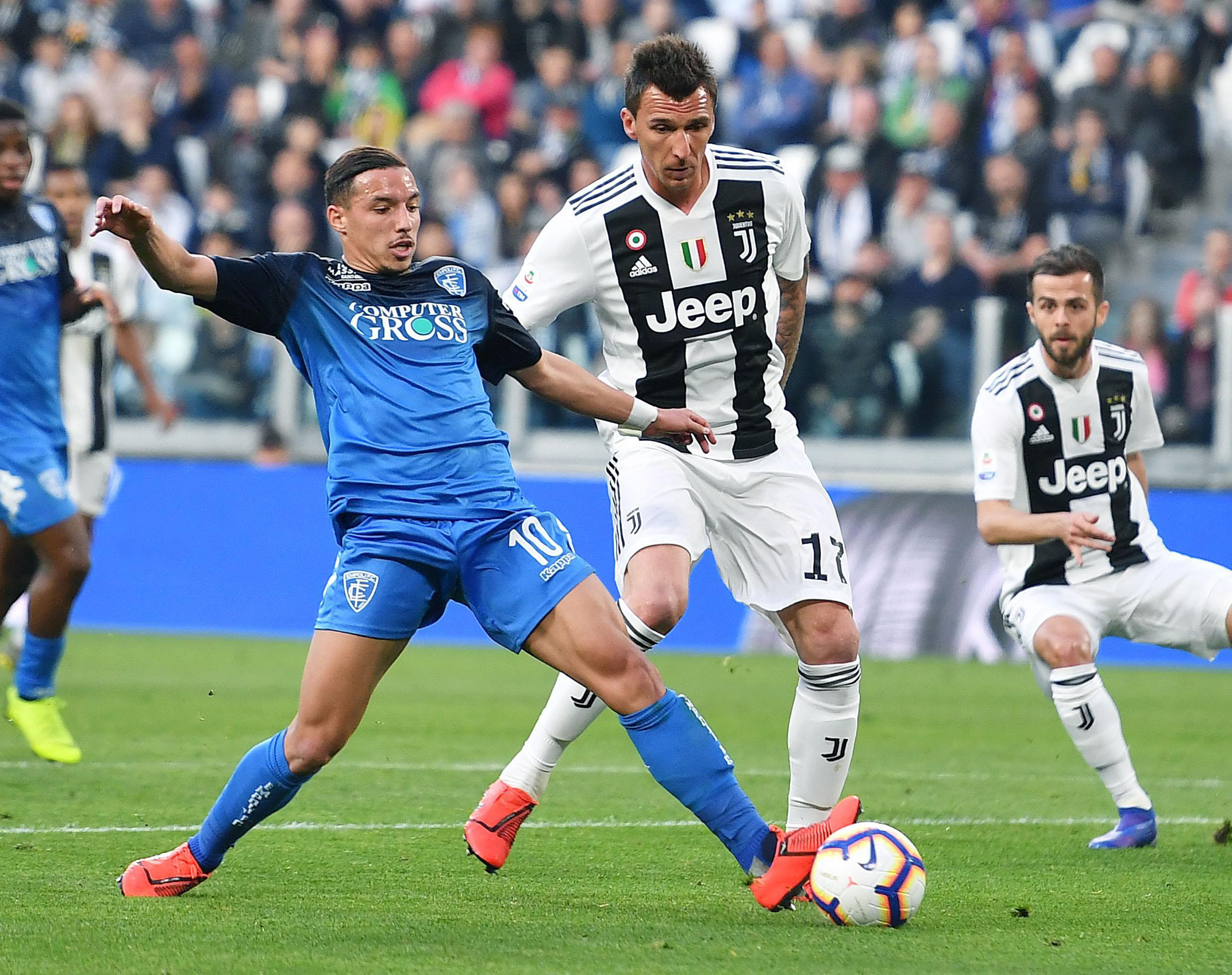 塞尔：梅西的签名球衣将加入验证系统，使购买者能够核查真伪（塞尔：梅西签名球衣将纳入验证系统，购买者可核验真伪）