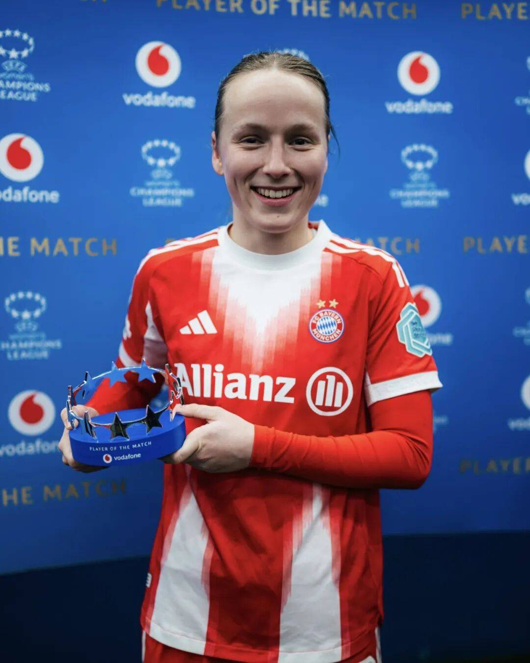 意甲半场：劳塔罗破门，莫拉塔伤退，国米1-0科莫（意甲半场战报：劳塔罗建功，莫拉塔伤退，国米暂1-0领先科莫）