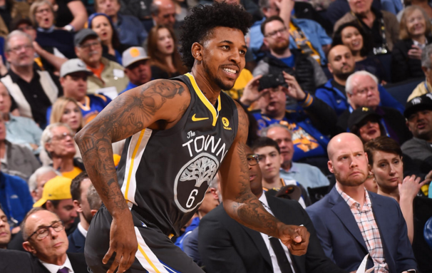 德甲官博祝贺邵佳一：期待邵佳一带领中国国家队走向更高舞台（德甲官微致贺邵佳一：期待其率国足迈向更高舞台）