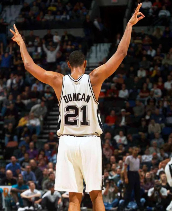 早报：拥有地表最强人类的从容感……怎么，你们没有吗？（早报：当你拥有地表最强人类，淡定只是基本操作——怎么，你们没有？）