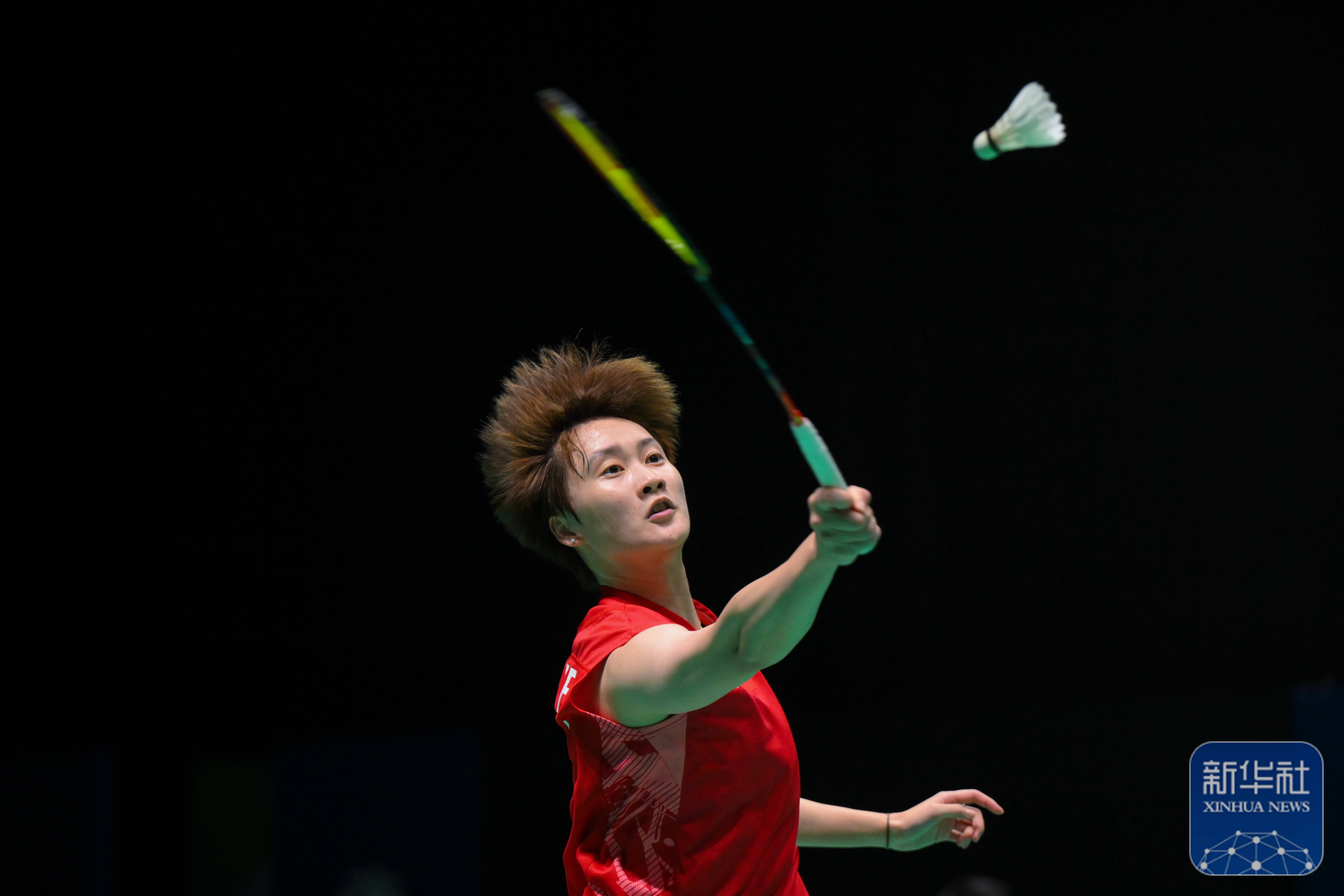 出了强大的 出了强大的