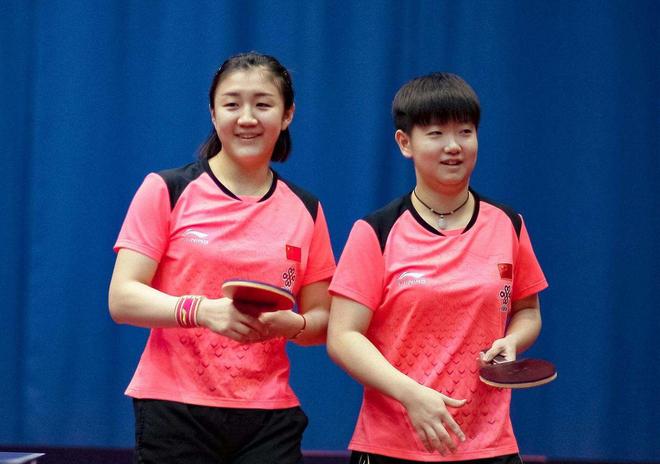 两人都是在 两人都是在